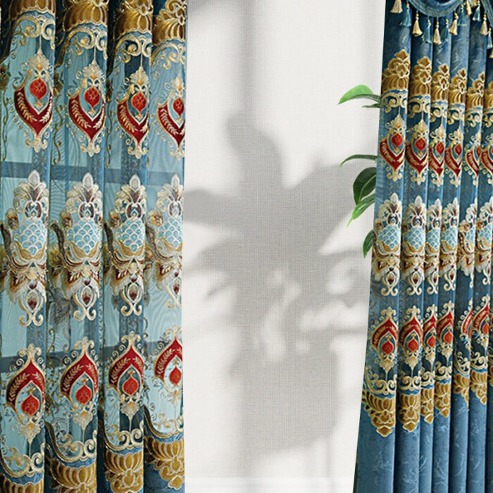 Modern Style Living Room European Hollow Embroidery Curtains Thickened Velvet Bedroom Light-proof French Windows 2-piece Set - Image 4